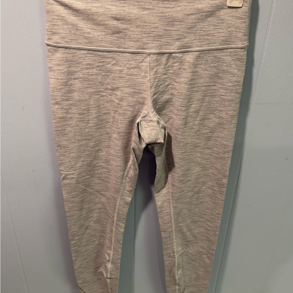 Lululemon align size 10 - Picture 2 of 4